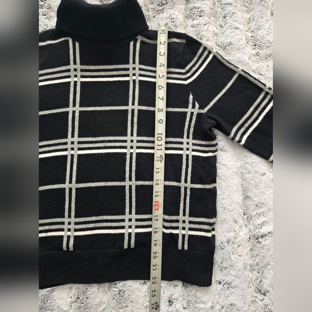 Banana Republic Black & Gray Turtleneck Sweater - Large - Picture 6 of 8